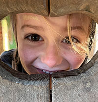 Kind auf dem Spielplatz